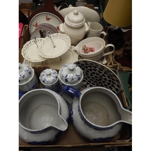 225 - Various ceramics incl reproduction blue and white.  Some a/f.  (6)