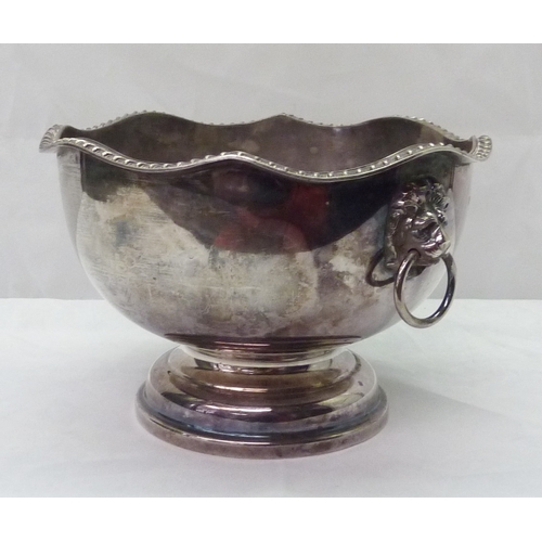 421 - A silver pedestal rose bowl having lion head ring handles, late 20th cent.  A/F interior corroded / ... 