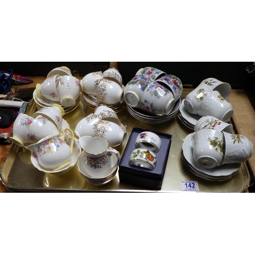 142 - Six Shelley Rose Trellis cups and saucers sugar bowl and milk jug, together with further tea ware.