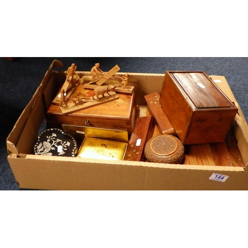 144 - A group of various wooden boxes to include an Oriental lacquered box and tray, Chinese wooden carvin... 
