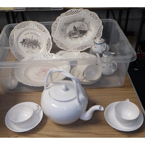 469 - A qty of Leeds Pottery together with a small Noritake tea pot etc.