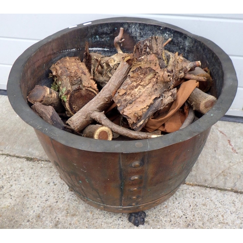 689 - A copper log bucket, 56cm across