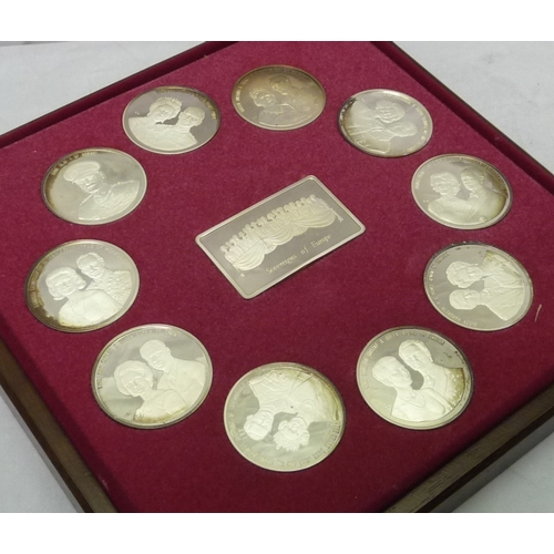 401 - Sovereigns of Europe: a ten medal collection together with a central rectangular title plaque, silve... 