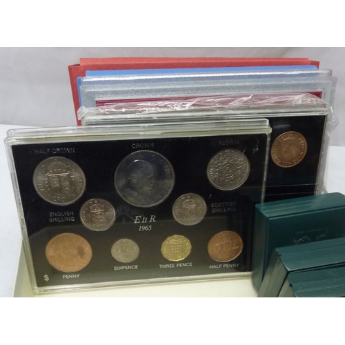 405 - Ten Isle of Man 1978 Royal Commemorative crown coins; nineteen various Elizabeth II cased coin colle... 