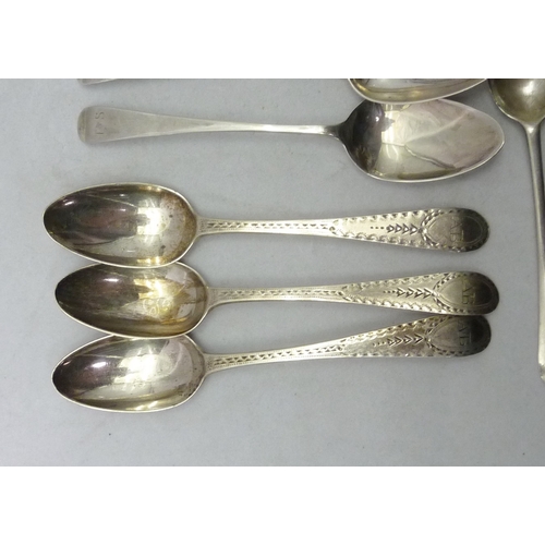 414 - A qty of George III silver teaspoons, including bright cut examples.  140gr