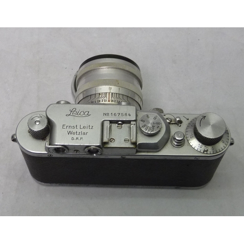 509 - A Leica IIIa 35mm rangefinder camera, body serial No 167584, Sonnar 1:1,6 f = 5,8cm lens, in origina... 