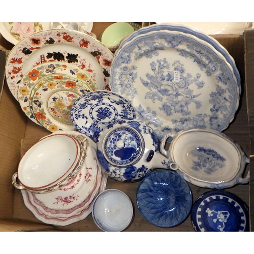 44 - A qty of misc glass and ceramics to include Thessant plates, Wedgwood clock, Carlton Ware Cauldron e... 