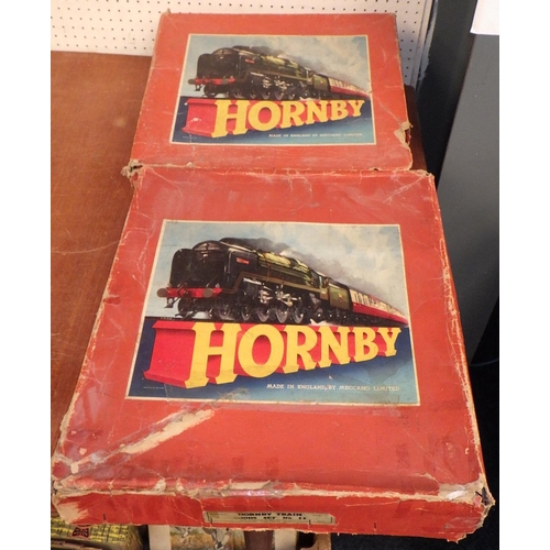 54 - A Hornby Train Goods Set No.55 train set together with Tank Passenger set no.41