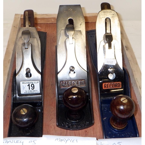 19 - A Bailey No5 plane, Record No5 plane and a Marples plane (3)