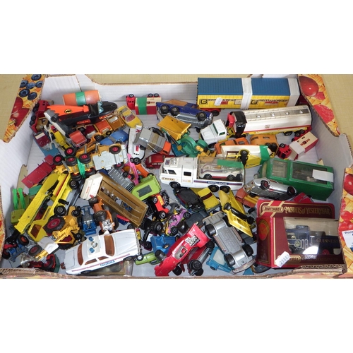 31 - A large qty of misc Die Cast Vehicles to include Matchbox, Lesnet eyc