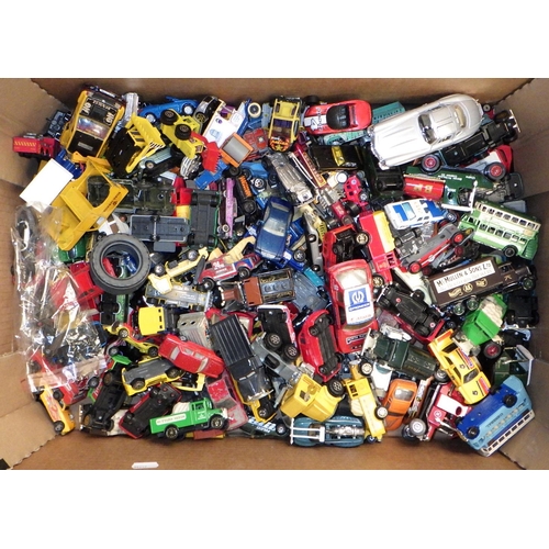 86 - A large qty of various used die cast vehicles (3)