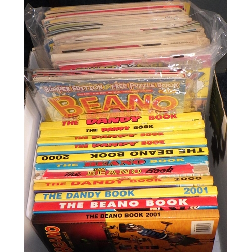 87 - A group of Dandy books, comics etc