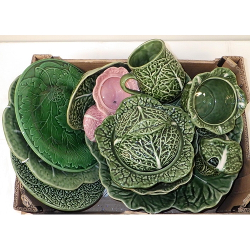 230 - A qty of cabbage leaf plates etc