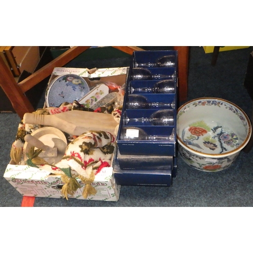 139 - A large Davenport bowl (old repairs) together with misc treen, drinking glasses, door plates etc (qt... 