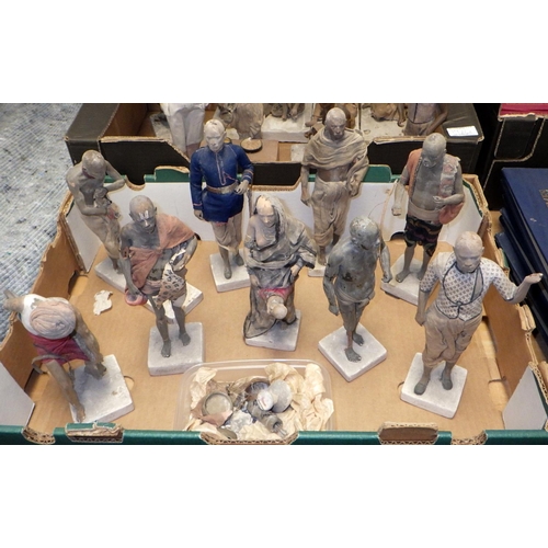 197 - A group of Indian clay dolls / figures af (2)