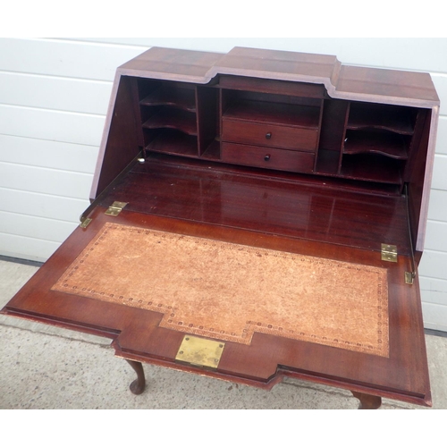 948 - An Edwardian mahogany bureau on cabriole legs 80cm wide, some veneer loss, with label Wylie & Lockhe... 