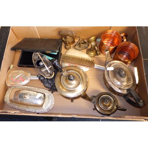 33 - A qty of misc metal and glass wares (2)