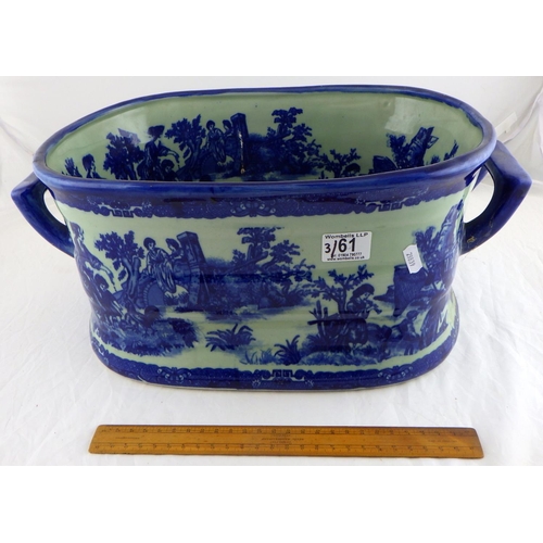 61 - A large modern blue & white foot bath together with ba large floral vase and a bed pan (3)