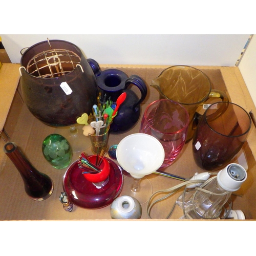 169 - A qty of misc ceramics and glass to include Castleford dump, Royal Worcester figure etc (2)