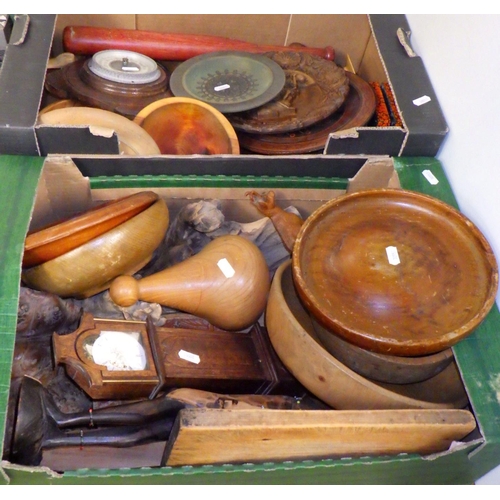 129 - Various woodenwares and treen.  (2)