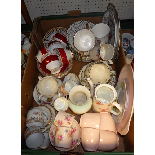 139 - Collector's teapots, other ceramics incl part coffee sets.  (5)