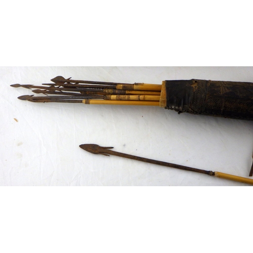 182 - A Vintage quiver and arrows possibly tribal African AF (2)