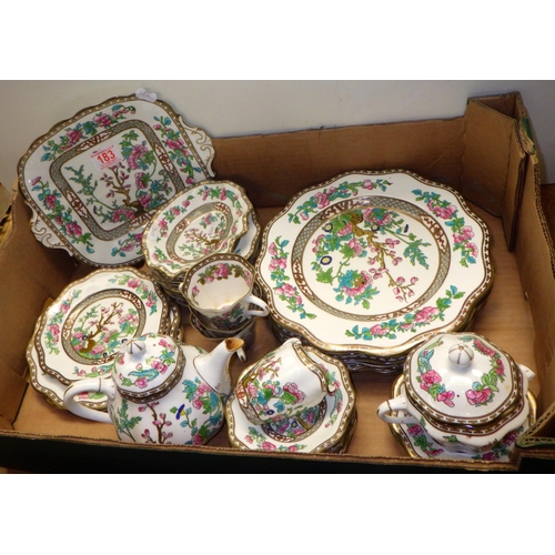 183 - A qty of Coalport Indian Tree dinner and tea ware