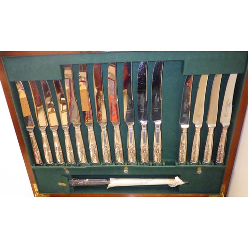 191 - A cased Kings pattern canteen of cutlery (missing knife)