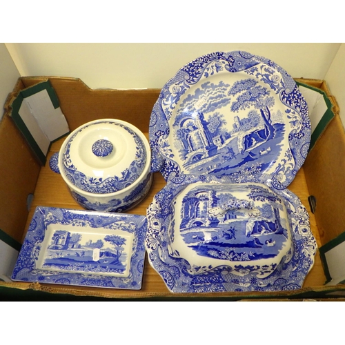 251 - A qty of Spode Italian table ware (2)