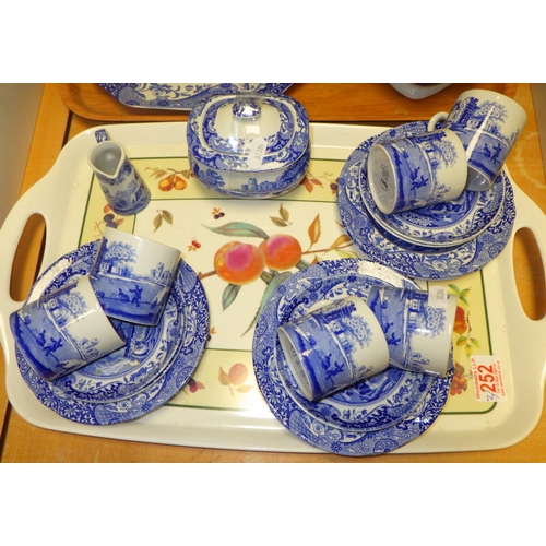 252 - A Spode Italian part coffee set etc (2)