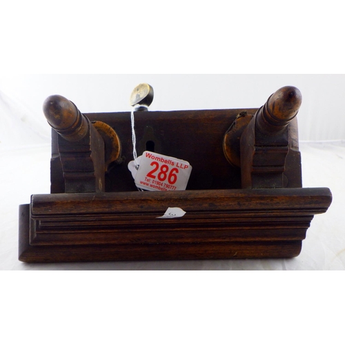 286 - A Thomas Hudson Manchester19thC moulding plane 23cm long