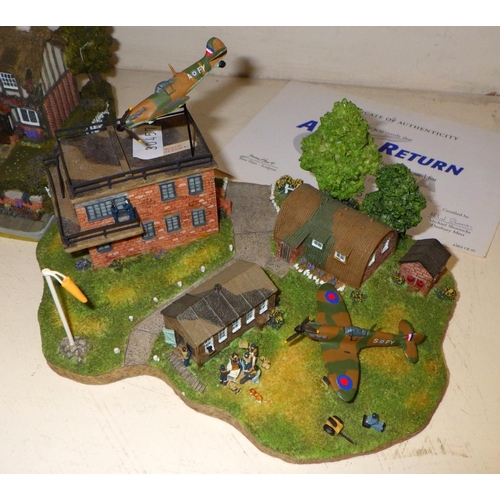 317 - A group of various cottages etc to include Danbury Mint, Lilliput lane etc