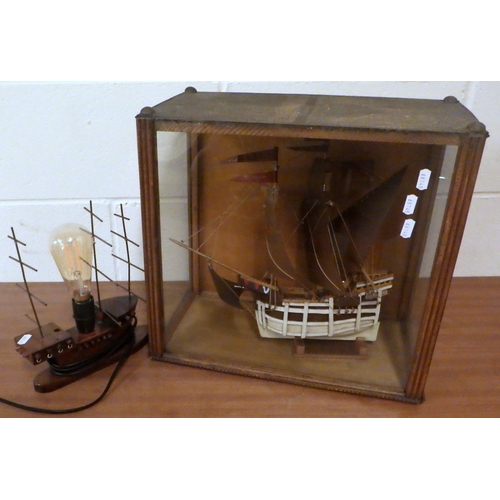 797 - A cased model of a ship together with a model ship lamp (2)