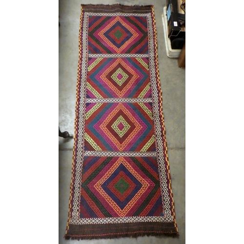 804 - A colourful wool runner