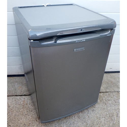 839 - A Hotpoint silver fridge