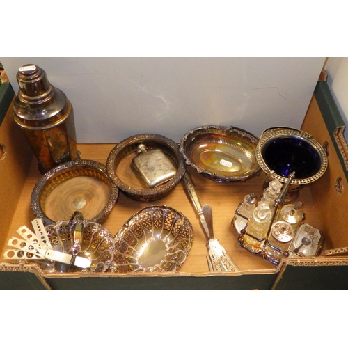 175 - A Silver plated cocktail shaker, pr coasters, 3 bon bon dishes, hip flask, cruit set, cake slice & a... 