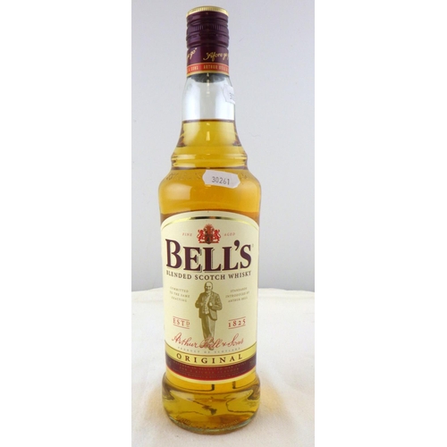 23 - Bell's Blended Whisky, a 0.7lt bottle.