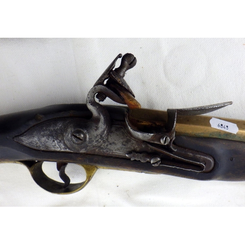 258 - A blunderbuss style trade-type flintlock gun, possible Middle Eastern origin.  Wall hanger / decorat... 