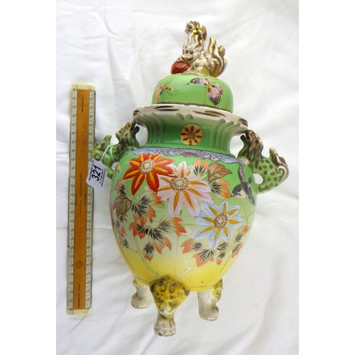 321 - A Japanese urn 38cm tall