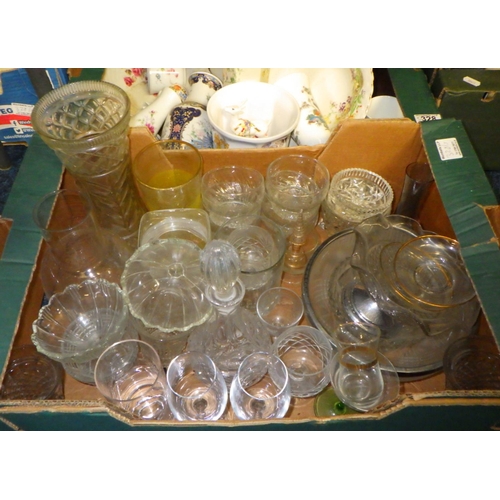 328 - A large qty of misc ceramics and glass (5)