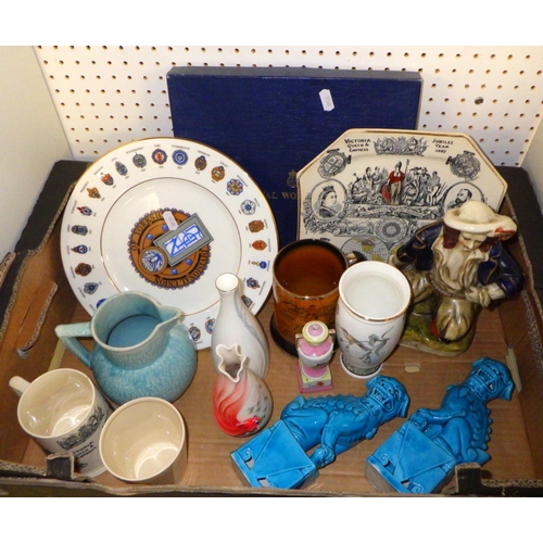 334 - A qty of misc ceramics to include dogs of foo, Queen Victoria jubille plate, figures, plates etc AF