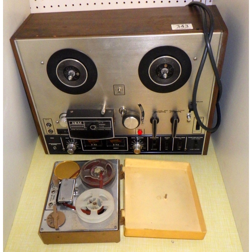 343 - A AKAI 4000DS reel to reel together with a small Benkson 68 reel to reel  AF (2)