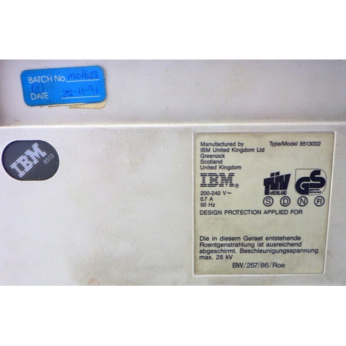 359 - An IBM 8513 MONITOR