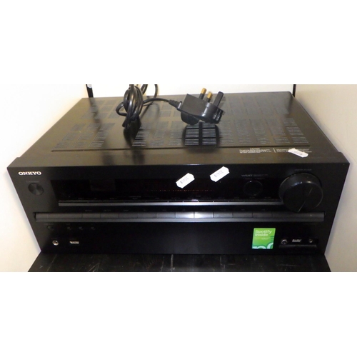 361 - A Pioneer and Onkyo AV Receivers (2)