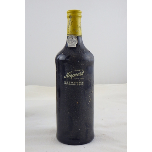 51 - Niepoort Secundum Vintage 1999 port, a single 0.75lt bottle; two bottles of port, no labels, no iden... 