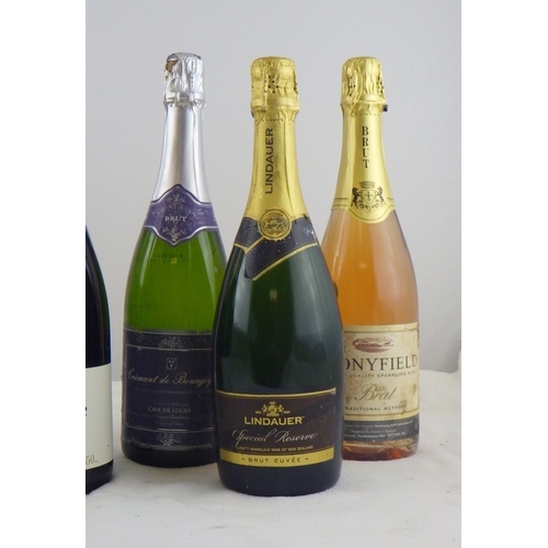 59 - Nyetimber Sparkling Wine, a single bottle 0.75lt; a Stonyfield Brut sparkling wine, a single bottle ... 