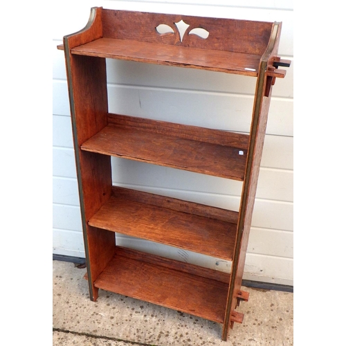 769 - A narrow oak open bookcase af