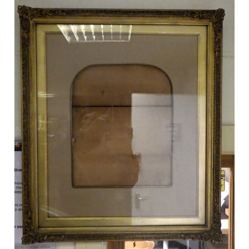 793 - A gilt frame 56 x 50cm