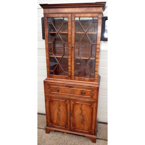 829 - A mahogany reprodux secataire bookcase 76cm wide