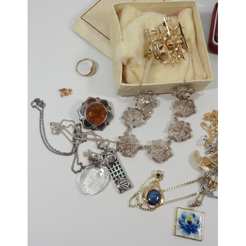 14 - Various necklaces pendants and chains incl yellow metal examples; costume and white metal jewellery.